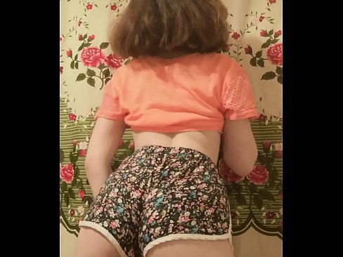 ❤️ Donec puer parvulus expolians bracae eius in camera at porn la.verhentai.ru